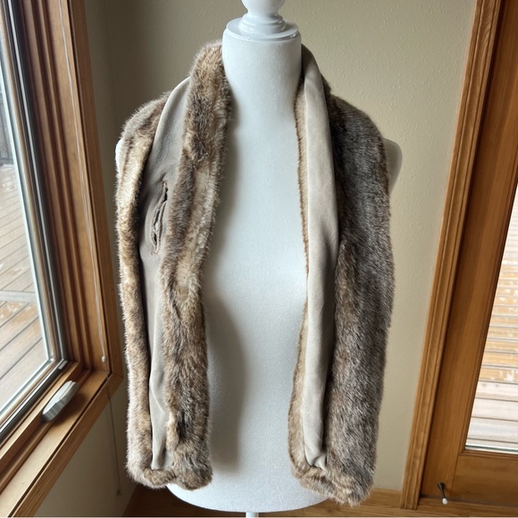 Restoration Hardware Faux Fur Scarf Winter Wrap Brown Chic Feminine Classy - Picture 6 of 12